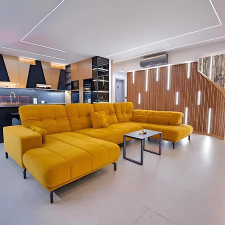 Timm - Luxury Villa