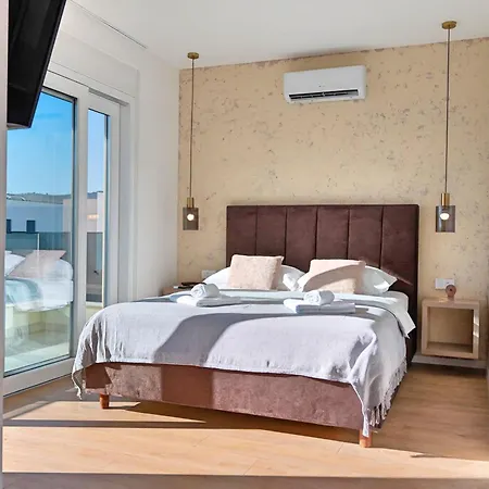 Timm - Luxury Villa *