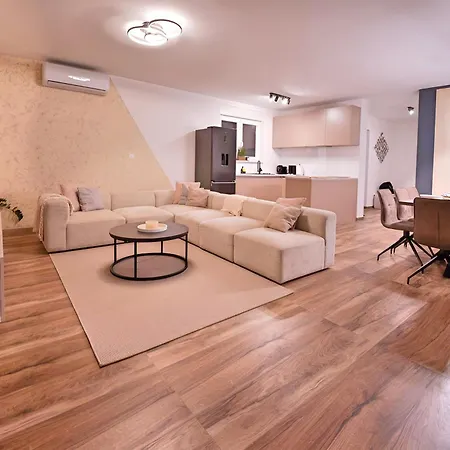 Timm - Luxury Villa